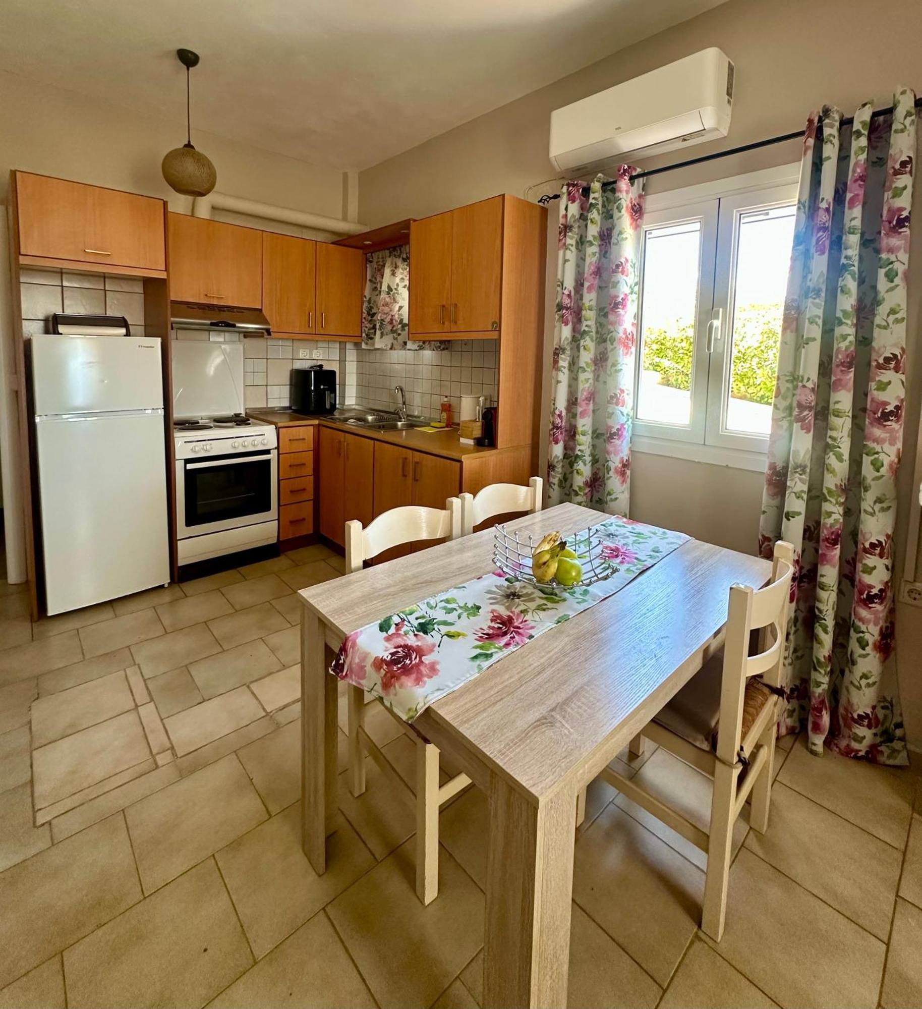 Eleana Apartments And Studios Agios Georgios Pagon Exterior photo